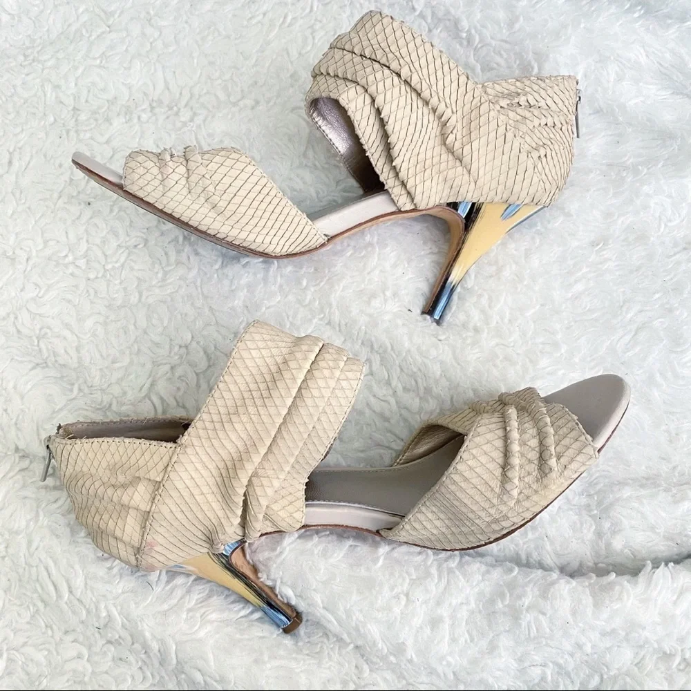 Isola Nude Woven Leather Heels Sandals Size 8.5 Open Toe